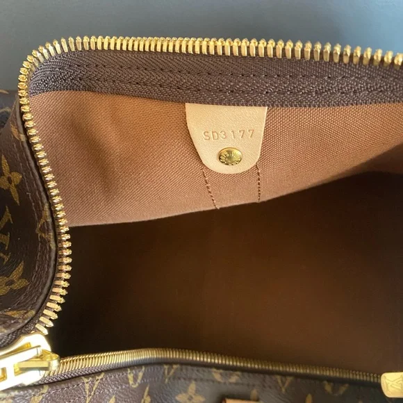 ❌SOLD❌Louis Vuitton Keepall Bandouliere 50 - Picture 13 of 17